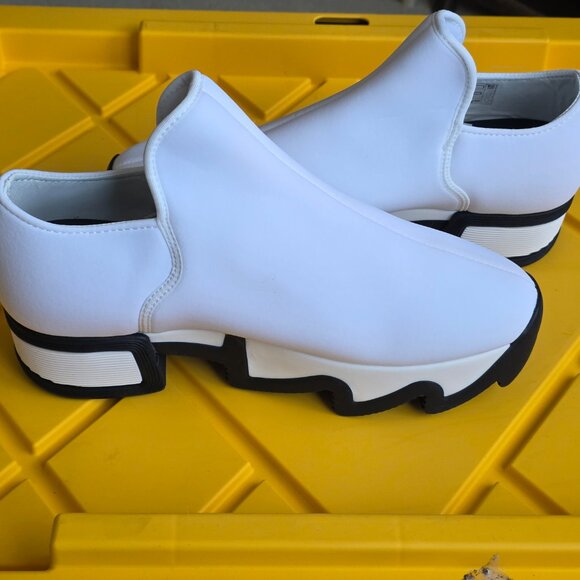 New: IRI WES White LOW TOP SNEAKER